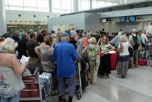 Vietnam to expand Tan Son Nhat airport this month: report