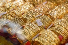Gold prices may continue to decrease this week